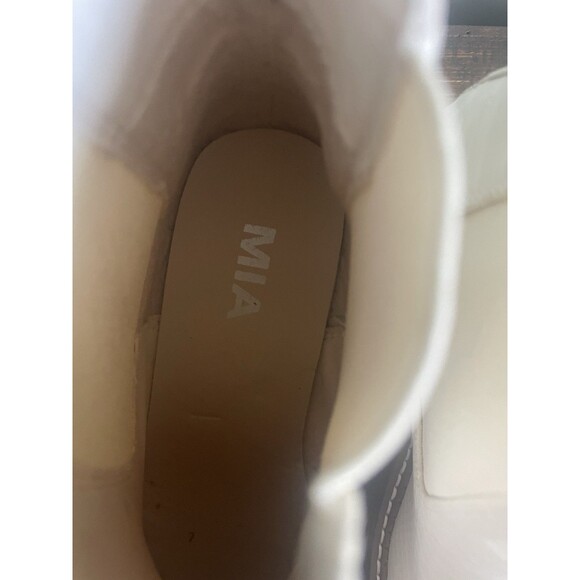 MIA Cream Faux Snakeskin Chunky Platform Chelsea Boots Lug Sole Women’s 7M - Picture 11 of 12